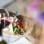 Masseria Fontana Di Vite 4* Matera