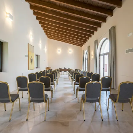 Masseria Fontana Di Vite Matera