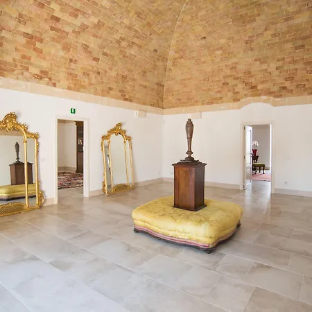 Masseria Fontana Di Vite Hotel 4*