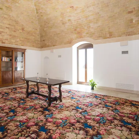 Masseria Fontana Di Vite Hotel