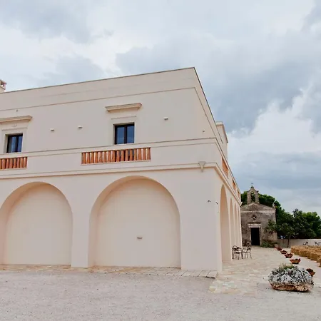 Masseria Fontana Di Vite Hotel