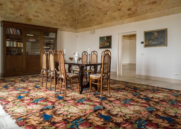 Hotel Masseria Fontana Di Vite 4*