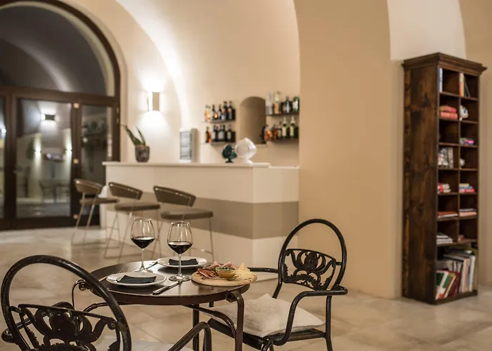 Masseria Fontana Di Vite Hotel 4*